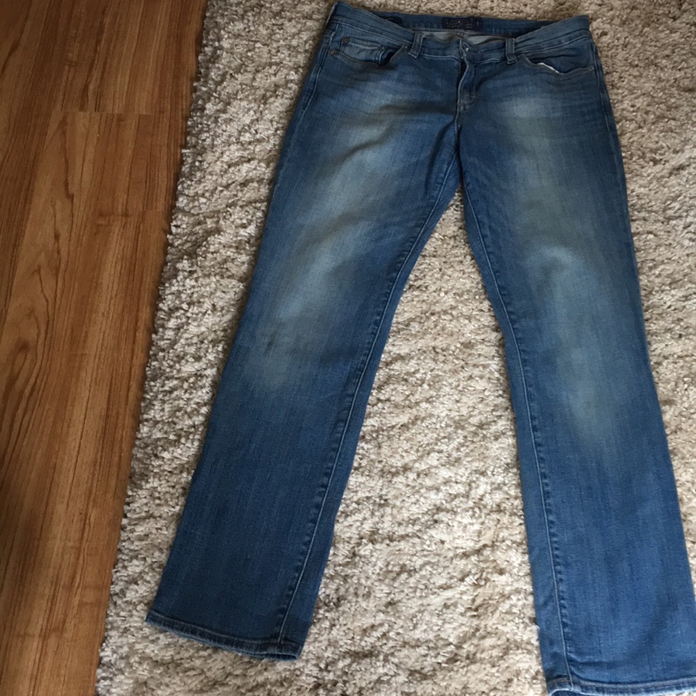 Lucky Brand Sweet Straight. Light wash. Size 6/28A